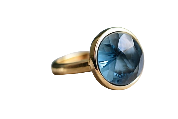 Blue Quartz Ring crystinfoz.com